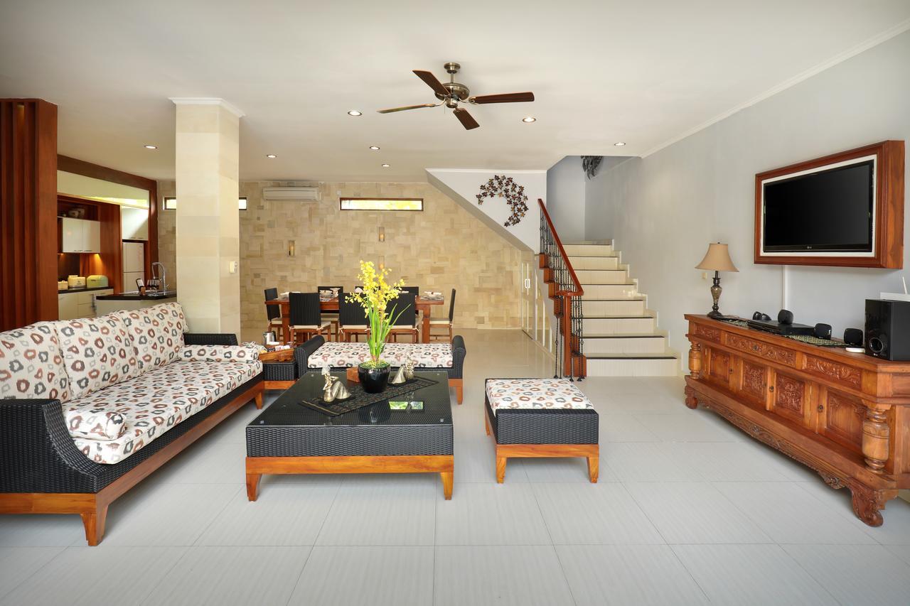 Villa Mawar Legian Экстерьер фото